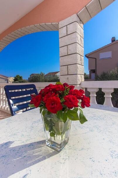 Apartments Tonimir Водице Экстерьер фото