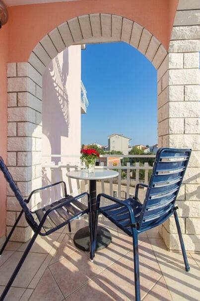 Apartments Tonimir Водице Экстерьер фото