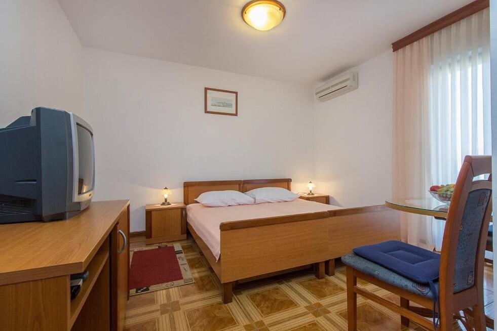 Apartments Tonimir Водице Экстерьер фото