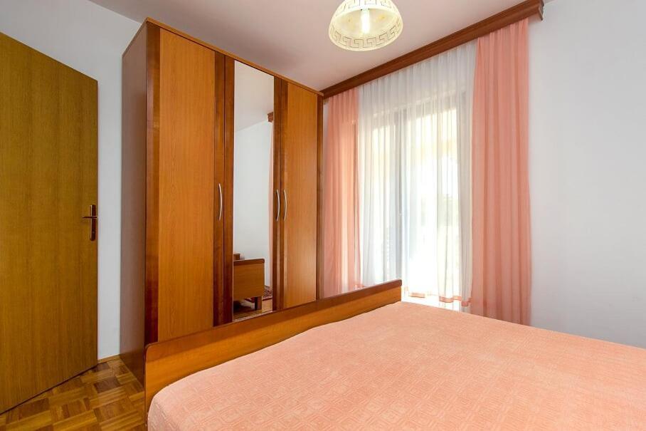 Apartments Tonimir Водице Экстерьер фото